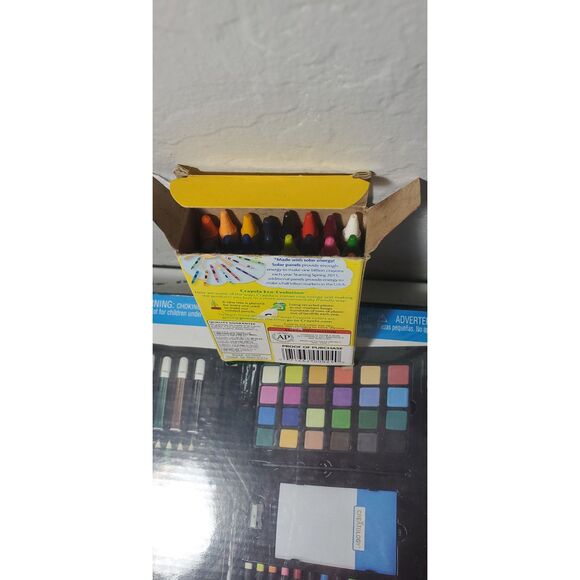 Kid's Art Set, Giltter and Crayons - Picture 7 of 9